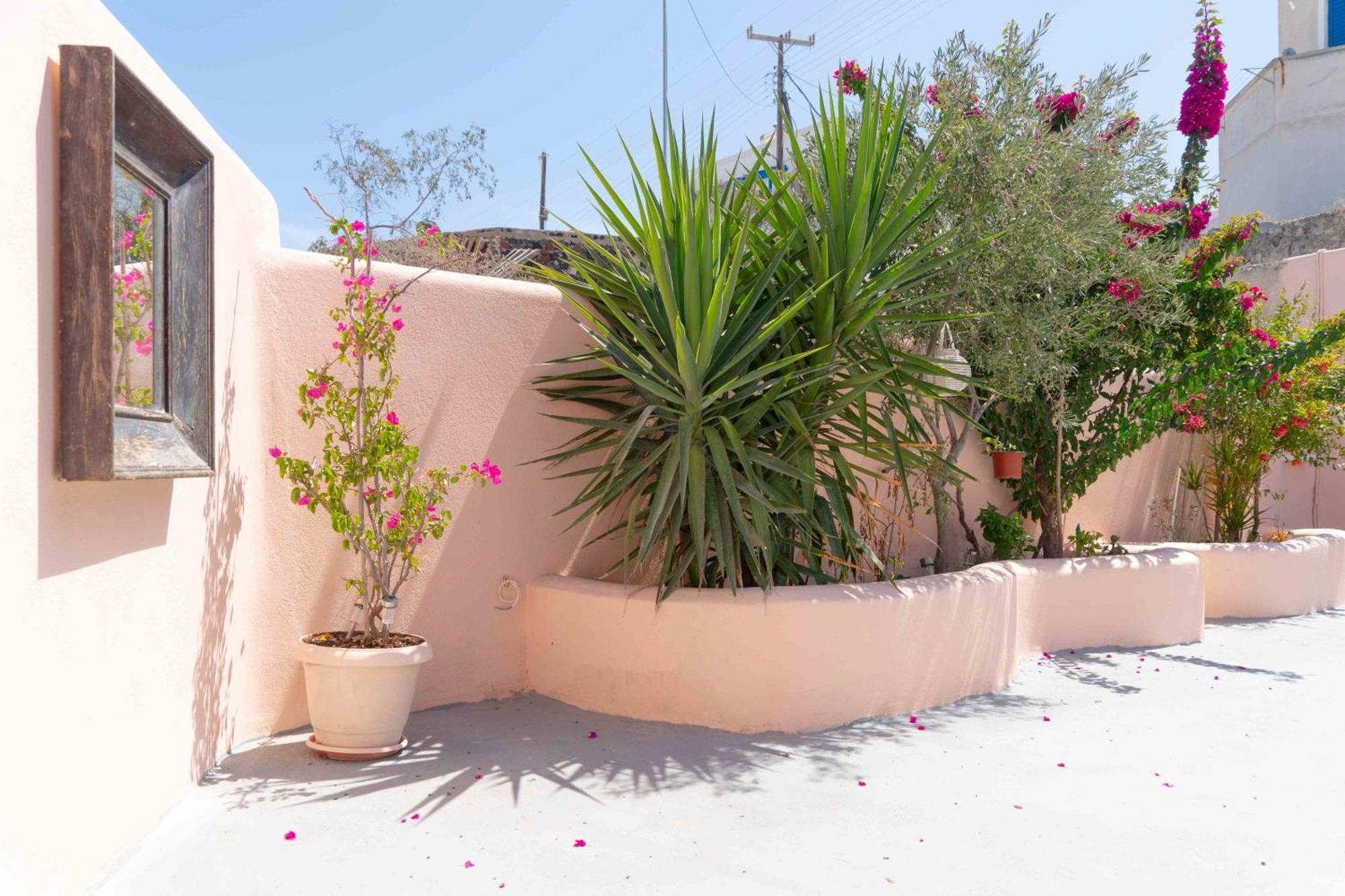 Villa Santorini Oasis- Cave House Fira  Exterior foto